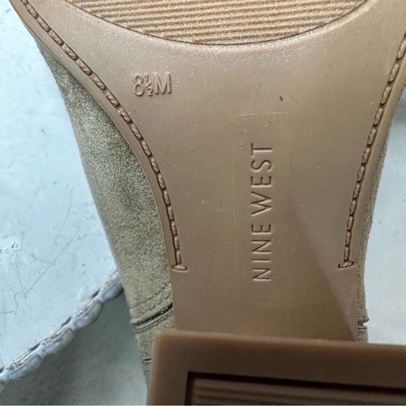 New Nine West Women's Orleeh Tan Suede Leather Block Heel Ankle Bootie Size 8.5 - Picture 7 of 12